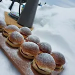 Sunny With Panoramic Views At Feriehus *